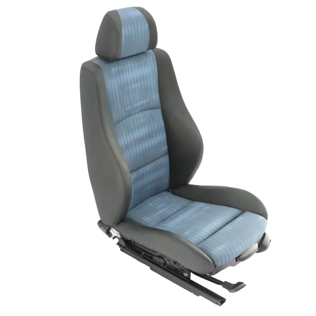 Fotel Lewy Przód Przedni Materiał Sydney Blue Blau do BMW E87 o numerze 7139585 BMW E87 Fotel Lewy Przód Przedni Materiał Sydney Blue Blau - SKU 7139585-1 - Numer Części 7139585