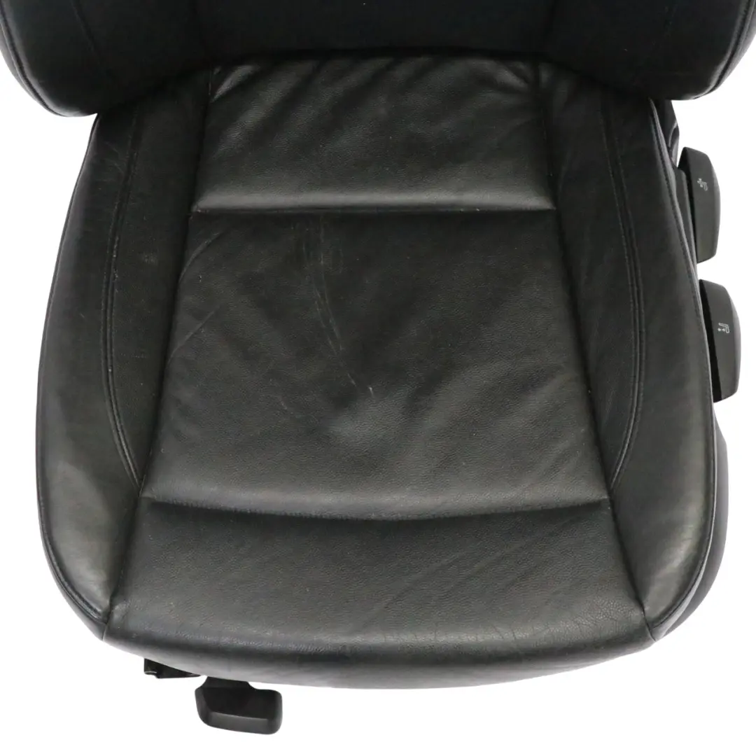 Vordersitz Vorne links Schwarz Leder Boston Interieur für BMW E87 mit Teilenummer 7139613 BMW E87 Vordersitz Vorne links Schwarz Leder Boston Interieur - SKU 7139613-2 - Teilenummer 7139613