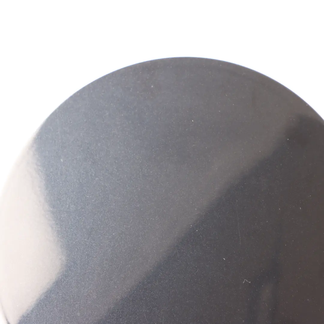 Filler In Flap Fuel Cap Cover Astro Black pour Mini Cooper R55 R56 LCI à propos du numéro de pièce 7148883 Mini Cooper R55 R56 LCI Filler In Flap Fuel Cap Cover Astro Black - SKU 7148883-ASB - Numéro de pièce 7148883