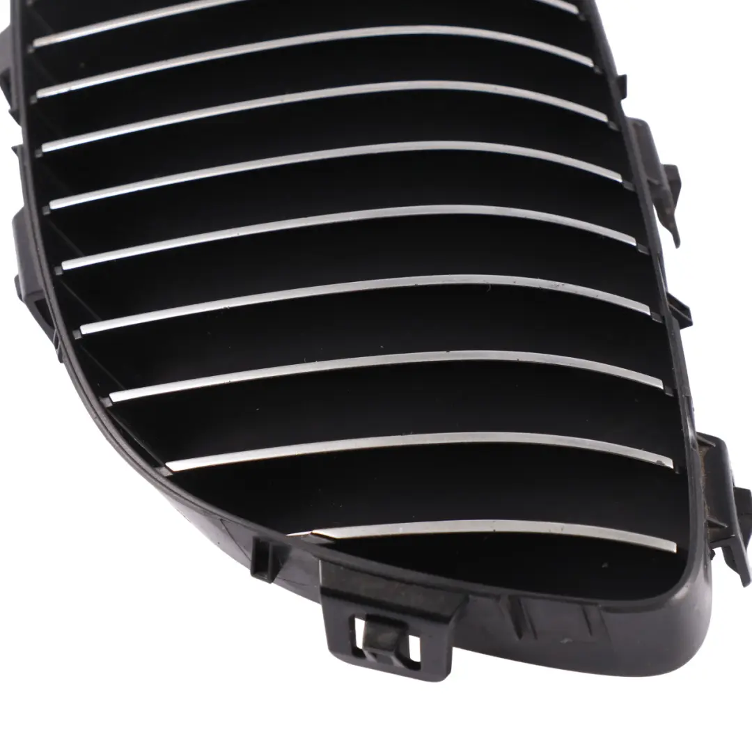 Griglia a reni anteriore sinistra cromata per BMW E90 M3 E92 E93 con numero di parte 7157277 BMW E90 M3 E92 E93 Griglia a reni anteriore sinistra cromata - SKU 7157277-2 - Numero di parte 7157277