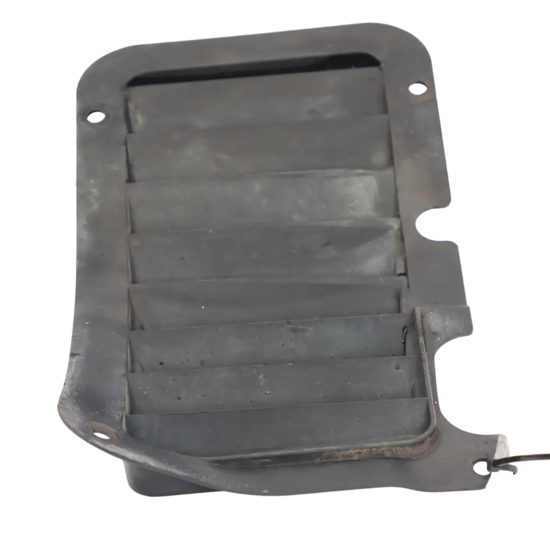 BMW E90 E91 X1 E84 Wlot Kanał Powietrza Prawy Przód Przedni - SKU 7161436 - Numer Części 7161436