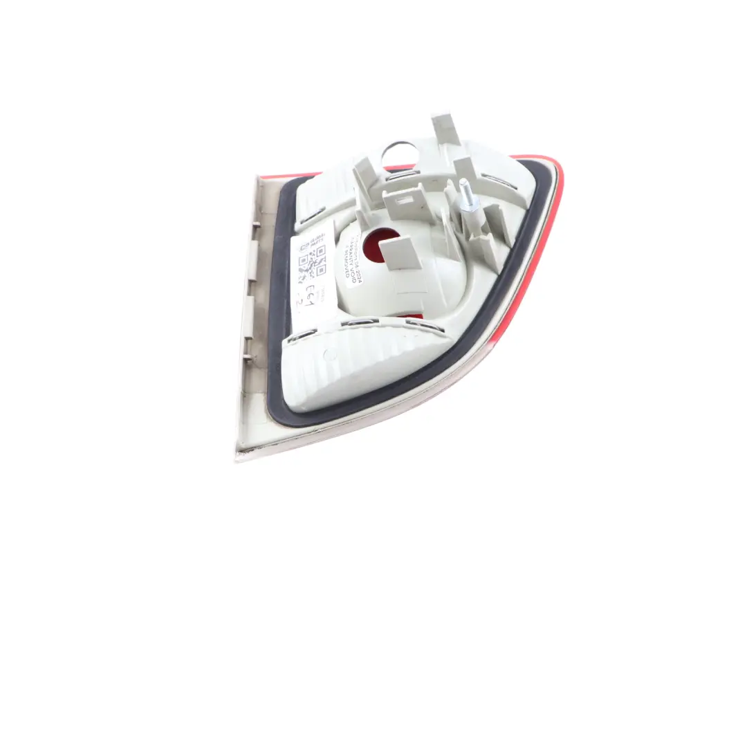 Left N/S Lamp Light In Trunk Lid Tailgate to BMW 5 Series E61 Rear with Part number 7165829 BMW 5 Series E61 Rear Left N/S Lamp Light In Trunk Lid Tailgate - SKU 7165829 - Part number 7165829