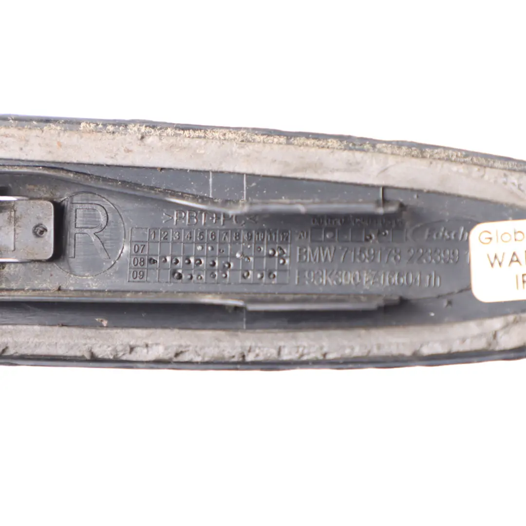 Right O/S Folding Top Roof Hinge Moulding Cover Monaco Blue A35 to BMW E93 with Part number 7184048 BMW E93 Right O/S Folding Top Roof Hinge Moulding Cover Monaco Blue A35 - SKU 7184048-MB2 - Part number 7184048