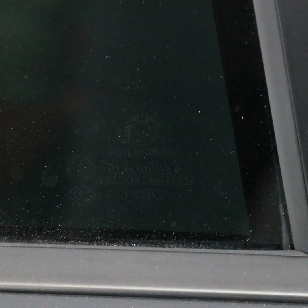 Arrière Droite Noir Saphir Métallisé - 475 pour BMW E90 Porte à propos du numéro de pièce 7203648 BMW E90 Porte Arrière Droite Noir Saphir Métallisé - 475 - SKU 7203648-BS - Numéro de pièce 7203648