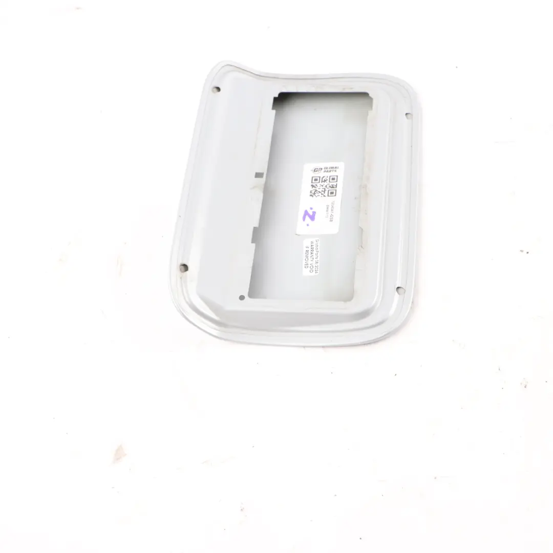 Coperchio Riempimento Carburante Glacier Argento Metallic - A83 per BMW F10 con numero di parte 7204341 BMW F10 Coperchio Riempimento Carburante Glacier Argento Metallic - A83 - SKU 7204341-GSB - Numero di parte 7204341