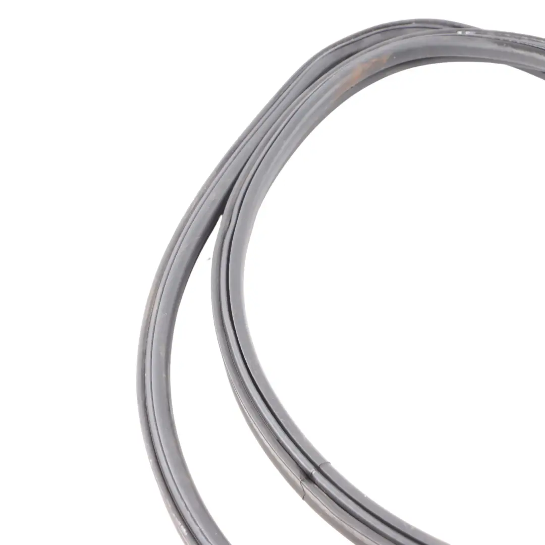 Uszczelka Klapy Bagażnika do BMW F44 o numerze 7224108 BMW F44 Uszczelka Klapy Bagażnika - SKU 7224108 - Numer Części 7224108