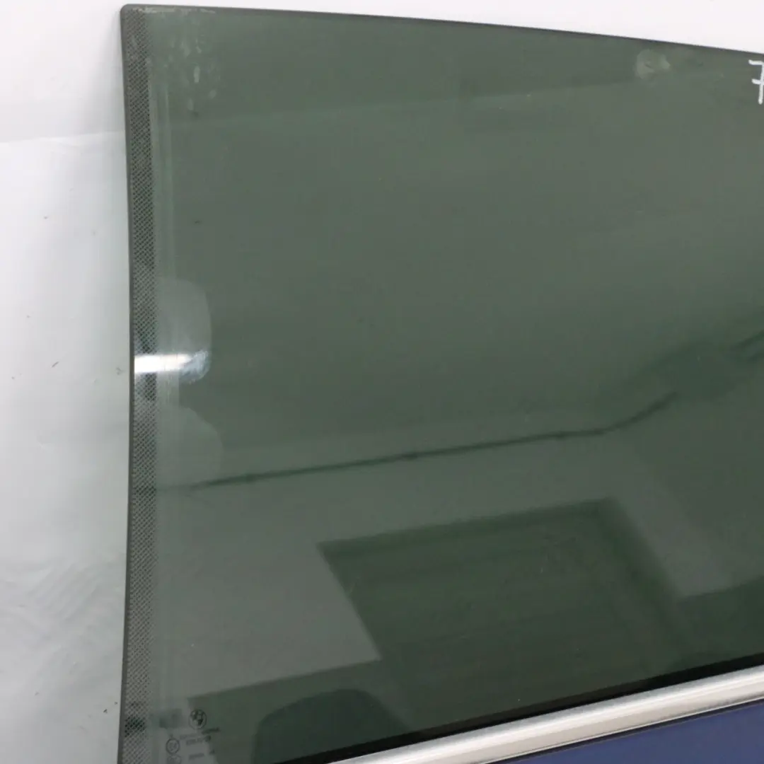 Puerta Trasera Izquierda BMW F07 GT Tiefseeblau Deep Sea Blue Metallic - A76 para con número de pieza 7228149 Puerta Trasera Izquierda BMW F07 GT Tiefseeblau Deep Sea Blue Metallic - A76 - SKU 7228149-DSB - Número de pieza 7228149