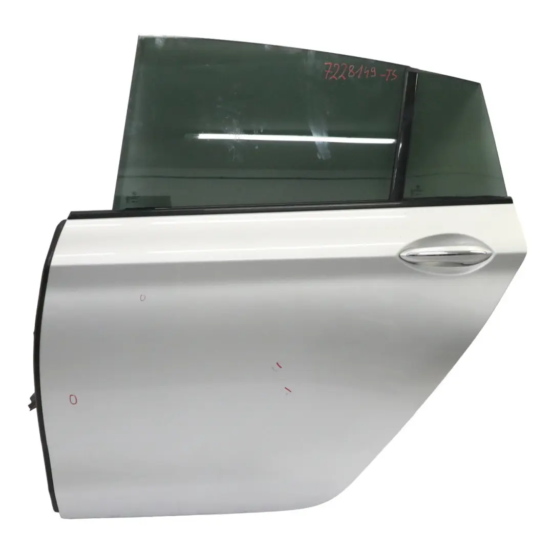 Porta posteriore sinistra BMW F07 GT Titansilber Titan Silver Metallic - 354 per con numero di parte 7228149 Porta posteriore sinistra BMW F07 GT Titansilber Titan Silver Metallic - 354 - SKU 7228149-TS - Numero di parte 7228149