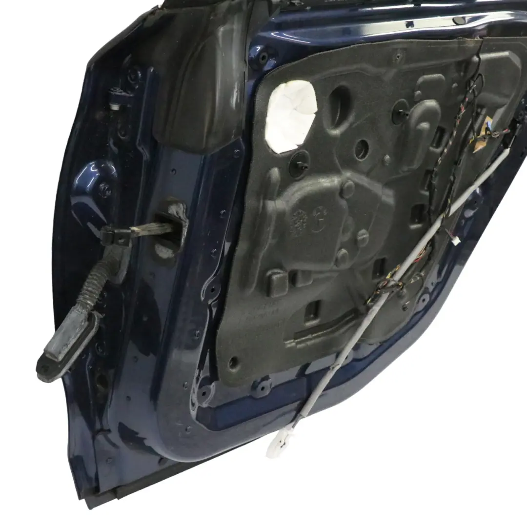 Drzwi Prawe Tylne Tiefseeblau Niebieski Metalik - A76 do BMW F07 GT o numerze 7228150 BMW F07 GT Drzwi Prawe Tylne Tiefseeblau Niebieski Metalik - A76 - SKU 7228150-DSB - Numer Części 7228150