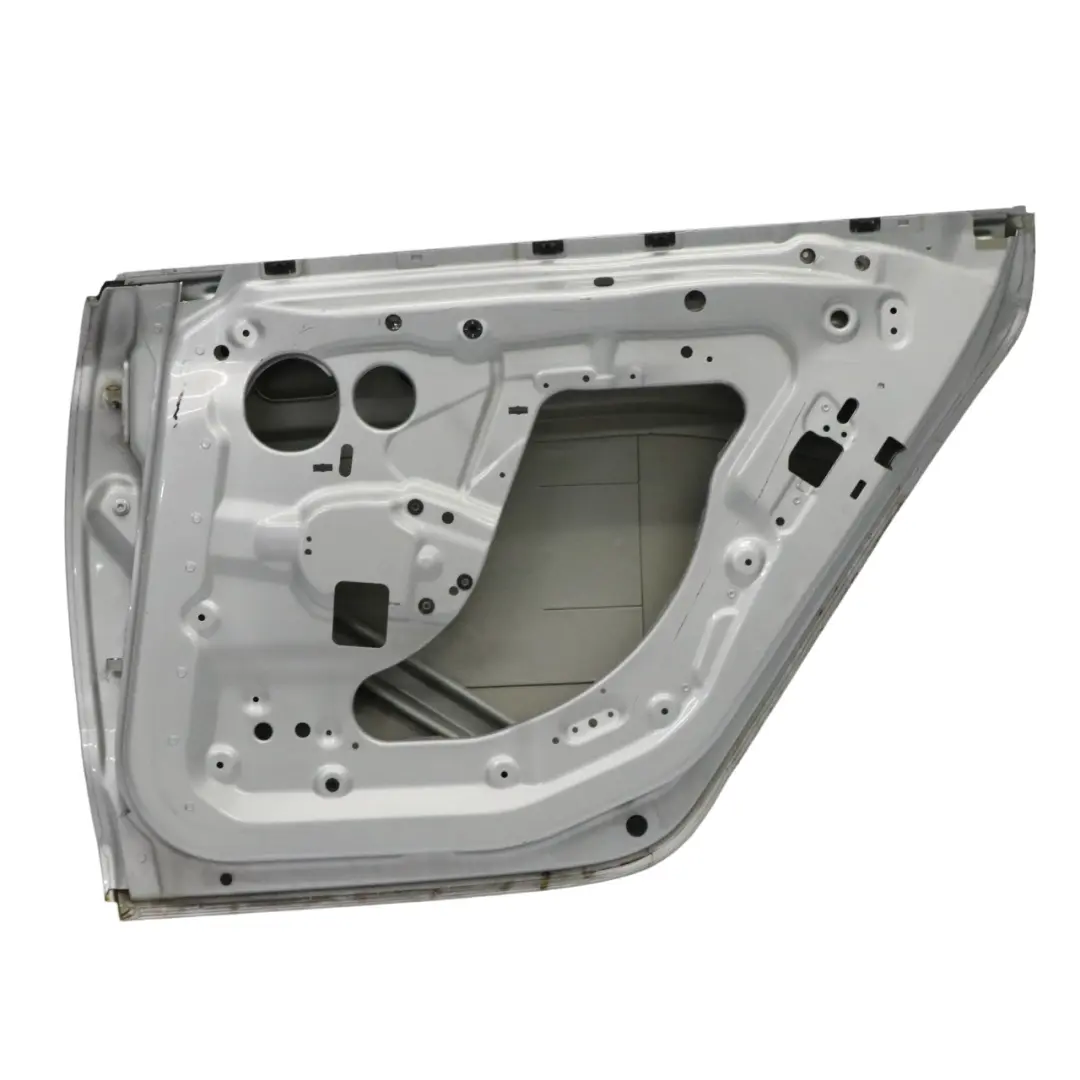  Puerta Trasera Derecha BMW F07 GT Titansilber Titan Silver Metallic - 354 - SKU 7228150-TS - Número de pieza 7228150