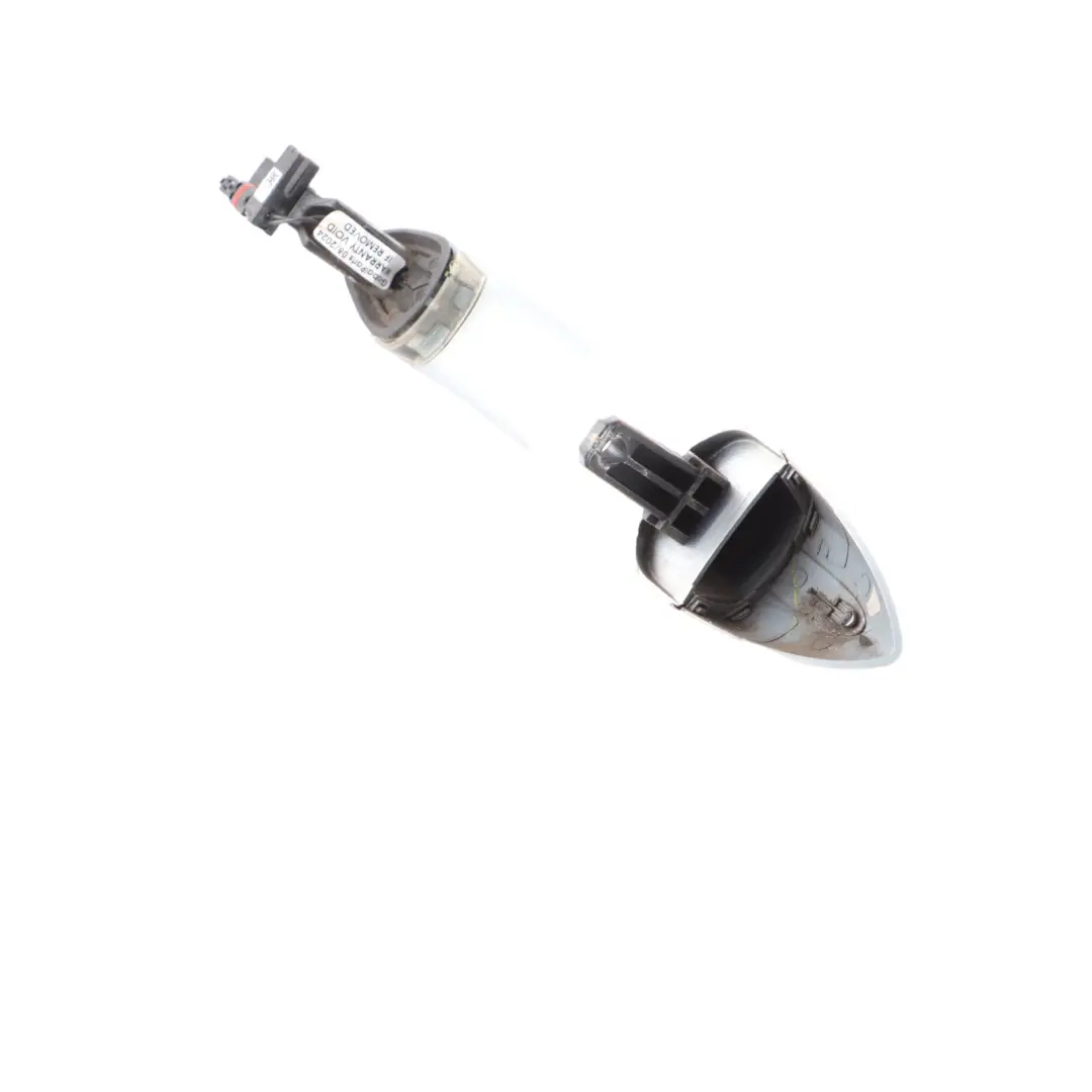 Manija Puerta BMW F10 F11 Agarre Delantero Trasero Derecho Glaciar Plata - A83 para con número de pieza 7231930 Manija Puerta BMW F10 F11 Agarre Delantero Trasero Derecho Glaciar Plata - A83 - SKU 7231930-GSB - Número de pieza 7231930