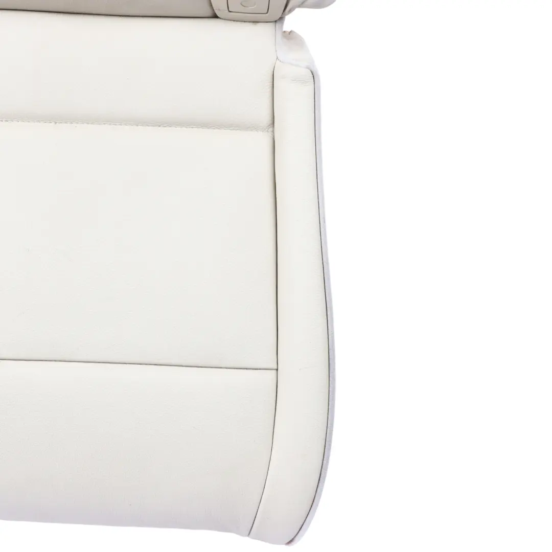 Sedile posteriore destro pelle Lettino Crema Beige per BMW E93 Cabrio con numero di parte 7246646 BMW E93 Cabrio Sedile posteriore destro pelle Lettino Crema Beige - SKU 7246646 - Numero di parte 7246646