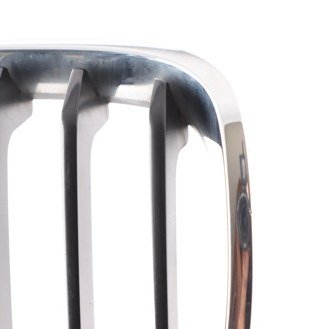Kratka Grill Atrapa Kratka Nerka Przednia Prawa do BMW F20 F21 o numerze 7262118 BMW F20 F21 Kratka Grill Atrapa Kratka Nerka Przednia Prawa - SKU 7262118 - Numer Części 7262118