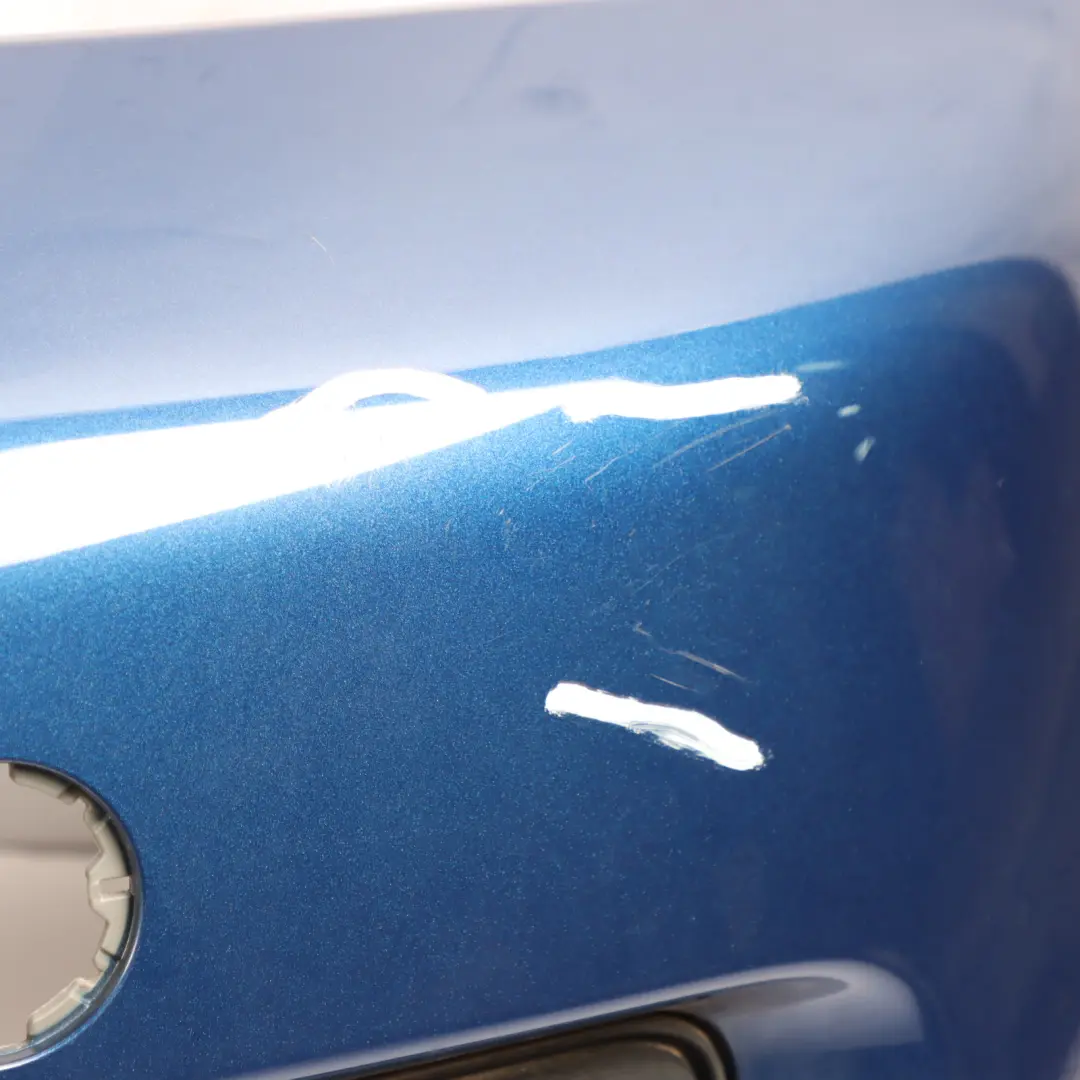 Stoßstange Hinten PDC Blitzblau Metallic A63 für Mini R56 R57 LCI Cooper S mit Teilenummer 7264358 Mini R56 R57 LCI Cooper S Stoßstange Hinten PDC Blitzblau Metallic A63 - SKU 7264358-LB - Teilenummer 7264358