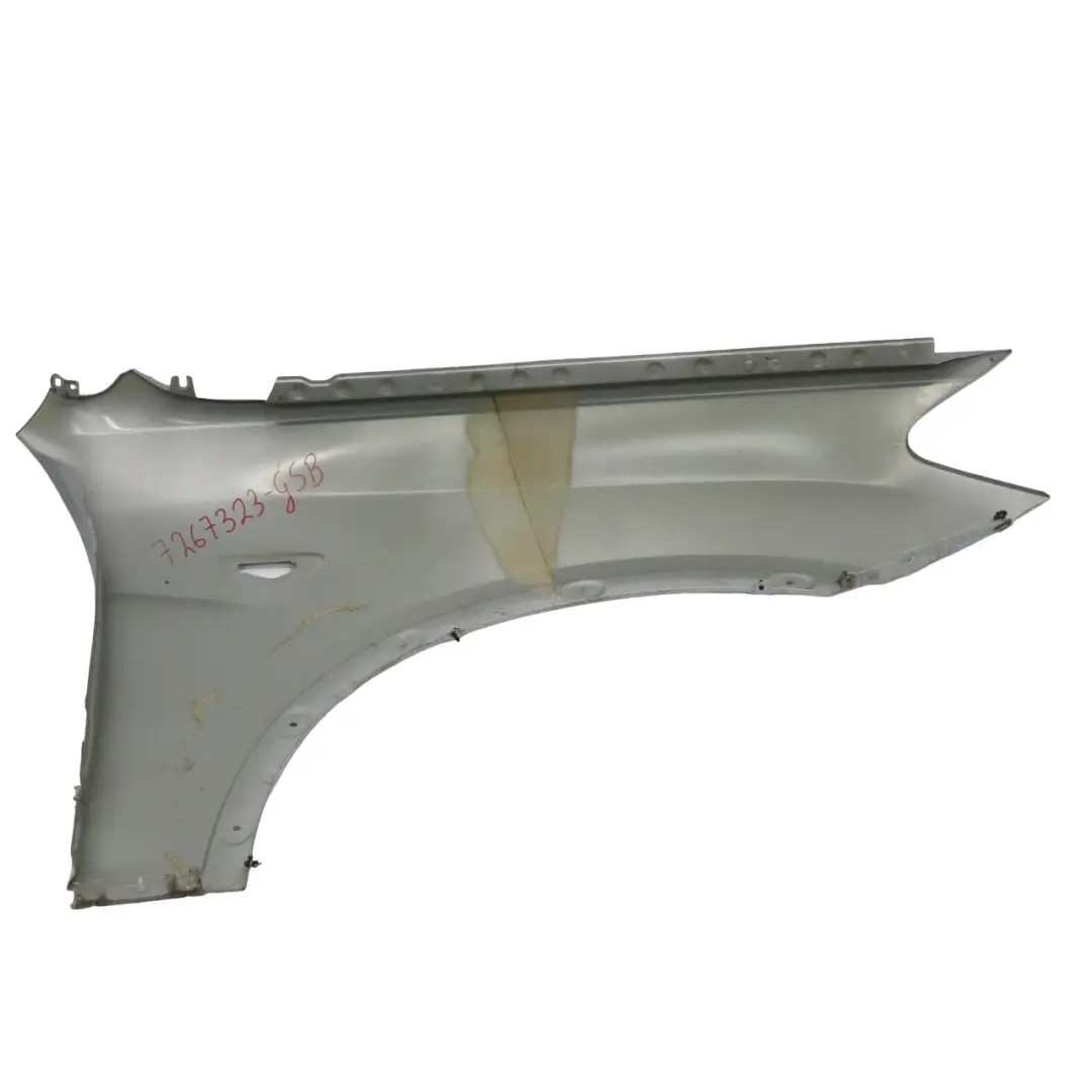 Pannello laterale parafango anteriore sinistro Glacier Silber - A83 per BMW X3 F25 con numero di parte 7267323 BMW X3 F25 Pannello laterale parafango anteriore sinistro Glacier Silber - A83 - SKU 7267323-GSB - Numero di parte 7267323