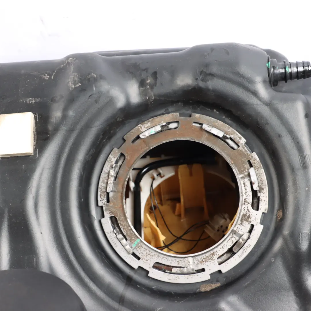 Bare Tank Container to Fuel Tank Diesel BMW F10 F11 F12 F13 with Part number 7268032 Fuel Tank Diesel BMW F10 F11 F12 F13 Bare Tank Container - SKU 7268032-1 - Part number 7268032