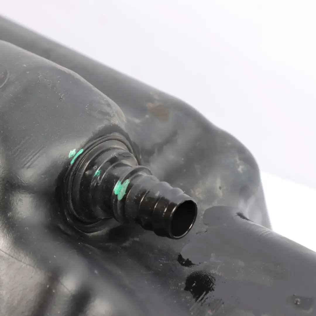 Bare Tank Container to Fuel Tank Diesel BMW F10 F11 F12 F13 with Part number 7268032 Fuel Tank Diesel BMW F10 F11 F12 F13 Bare Tank Container - SKU 7268032-1 - Part number 7268032