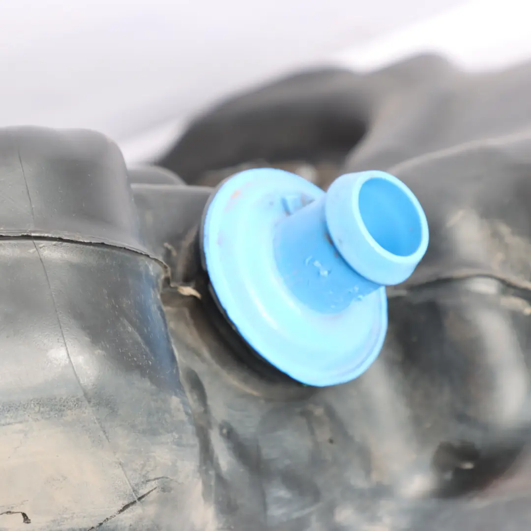 Bare Tank Container to Fuel Tank Diesel BMW F10 F11 F12 F13 with Part number 7268032 Fuel Tank Diesel BMW F10 F11 F12 F13 Bare Tank Container - SKU 7268032-1 - Part number 7268032