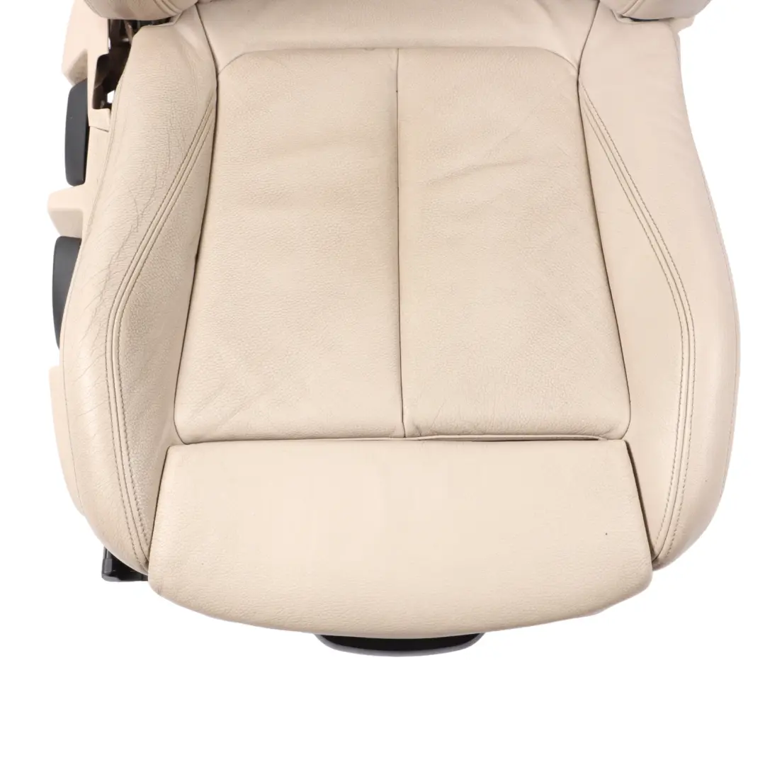 Sedile Anteriore Sportivo Destro Interno Pelle Dakota Oyster per BMW F20 M Sport con numero di parte 7295142 BMW F20 M Sport Sedile Anteriore Sportivo Destro Interno Pelle Dakota Oyster - SKU 7295142-1 - Numero di parte 7295142