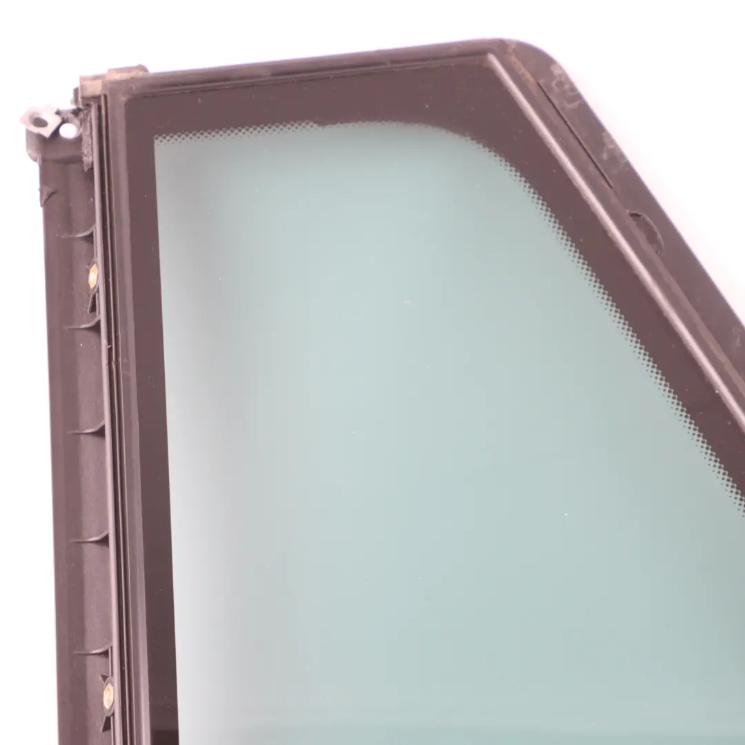 SSG Vitre Latérale Quart Porte Arrière Gauche Verte pour BMW F11 à propos du numéro de pièce 7311251 BMW F11 SSG Vitre Latérale Quart Porte Arrière Gauche Verte - SKU 7311251 - Numéro de pièce 7311251