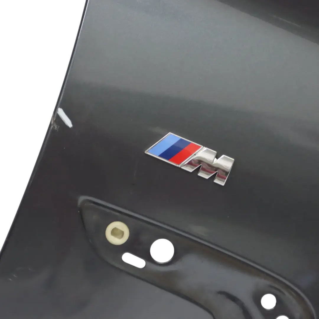Pannello laterale parafango anteriore destro Mineral Grau Metallic - B39 per BMW F34 con numero di parte 7329542 BMW F34 Pannello laterale parafango anteriore destro Mineral Grau Metallic - B39 - SKU 7329542-MG1 - Numero di parte 7329542