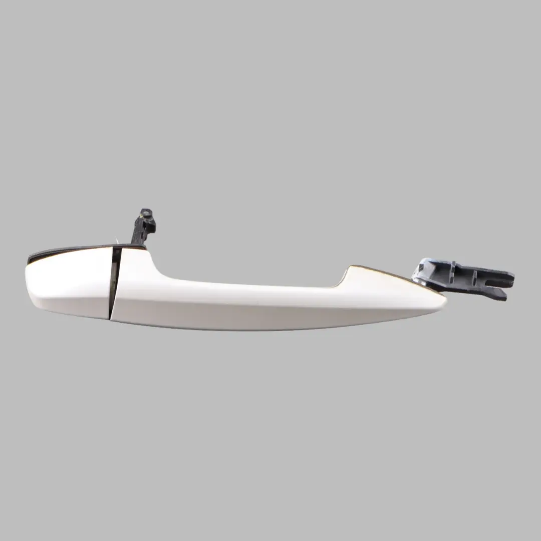 Left N/S Exterior Door Handle Outside Grab Mineral White A96 to BMW F45 Rear with Part number 7331289 BMW F45 Rear Left N/S Exterior Door Handle Outside Grab Mineral White A96 - SKU 7331289-MW - Part number 7331289