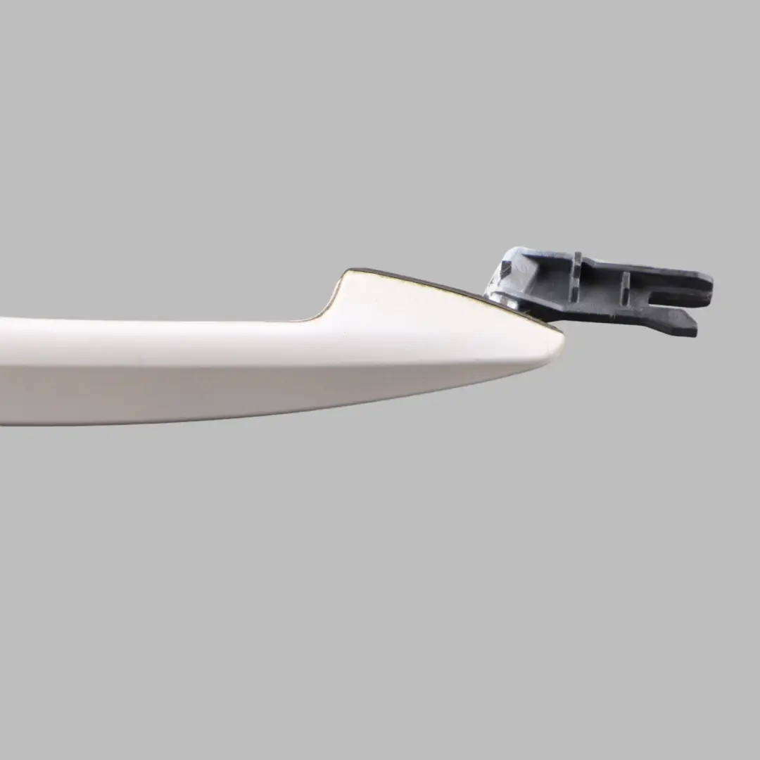 Left N/S Exterior Door Handle Outside Grab Mineral White A96 to BMW F45 Rear with Part number 7331289 BMW F45 Rear Left N/S Exterior Door Handle Outside Grab Mineral White A96 - SKU 7331289-MW - Part number 7331289