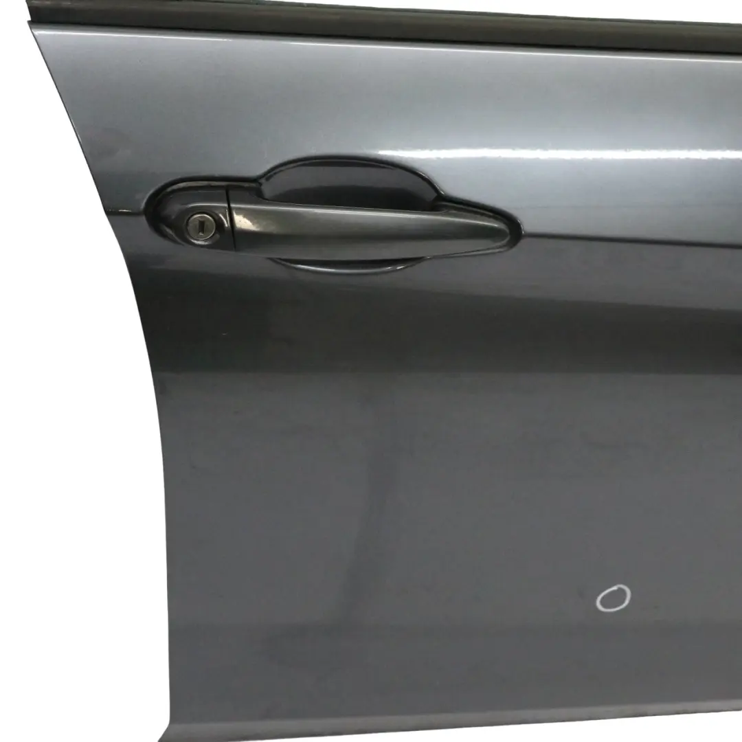 Tür vorne rechts Mineralgrau Mineralgrau Metallic - B39 für BMW X1 E84 mit Teilenummer 7339358 BMW X1 E84 Tür vorne rechts Mineralgrau Mineralgrau Metallic - B39 - SKU 7339358-MG - Teilenummer 7339358