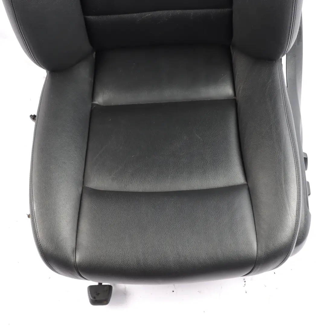 Siège Avant BMW F10 F11 LCI Gauche Chauffant Cuir Dakota Intérieur noir pour à propos du numéro de pièce 7350137 Siège Avant BMW F10 F11 LCI Gauche Chauffant Cuir Dakota Intérieur noir - SKU 7350137-2 - Numéro de pièce 7350137