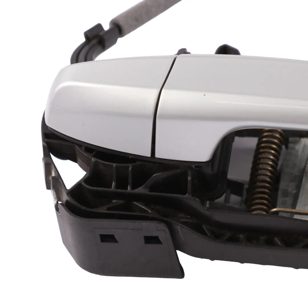 Manija Puerta Trasera Izquierda Agarradera Glacier Silver - A83 para BMW X5 F15 con número de pieza 7396305 BMW X5 F15 Manija Puerta Trasera Izquierda Agarradera Glacier Silver - A83 - SKU 7328103-GSB - Número de pieza 7396305