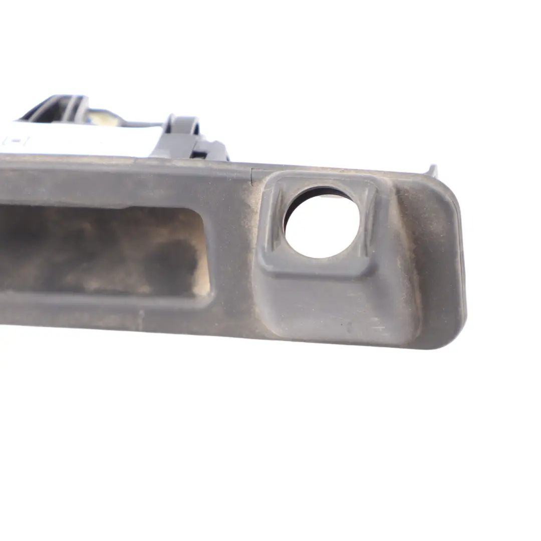 BMW G20 Kofferraumdeckel Heckklappe Druckknopfschloss Trim Cover Panel - SKU 7405634 - Teilenummer 7405634