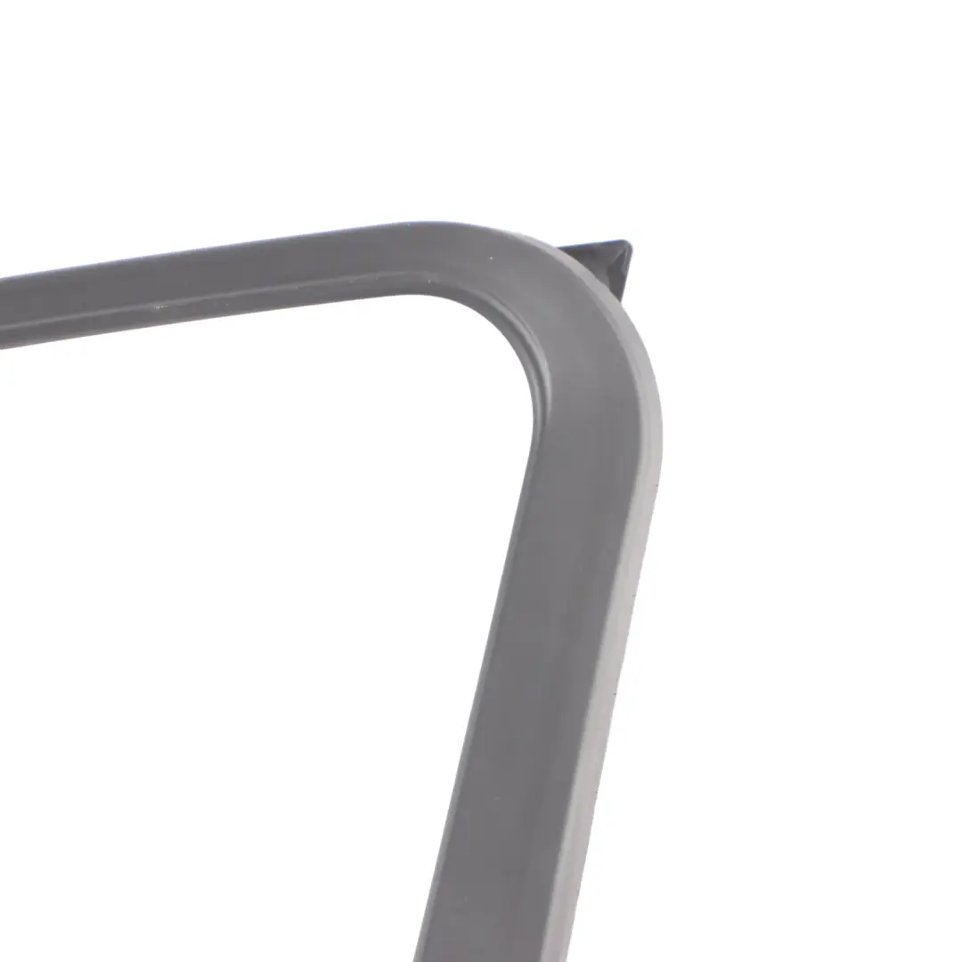 Ventana Cubre Tira Puerta Delantera Derecha Borde Sellado para BMW X3 G01 con número de pieza 7410298 BMW X3 G01 Ventana Cubre Tira Puerta Delantera Derecha Borde Sellado - SKU 7410298 - Número de pieza 7410298