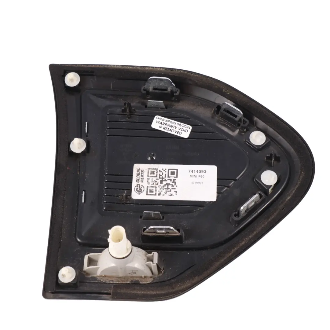 Parafango laterale dell'indicatore di direzione sinistro Trim per Mini F60 con numero di parte 7414093 Mini F60 Parafango laterale dell'indicatore di direzione sinistro Trim - SKU 7414093 - Numero di parte 7414093