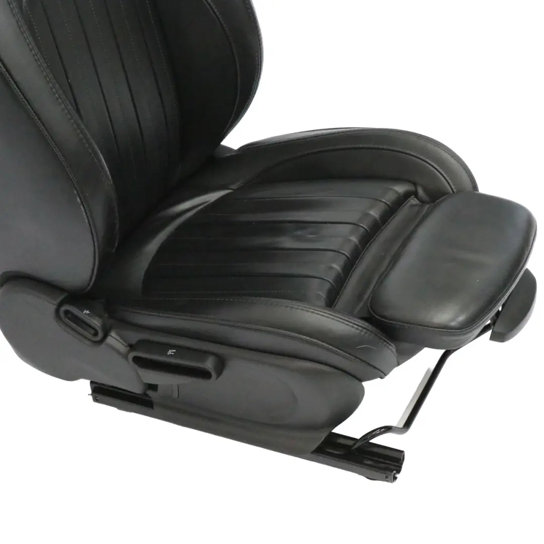Siège sport avant droit chauffé cuir Lounge Noir carbone pour Mini F56 à propos du numéro de pièce 7414578 Mini F56 Siège sport avant droit chauffé cuir Lounge Noir carbone - SKU 7414578-1 - Numéro de pièce 7414578