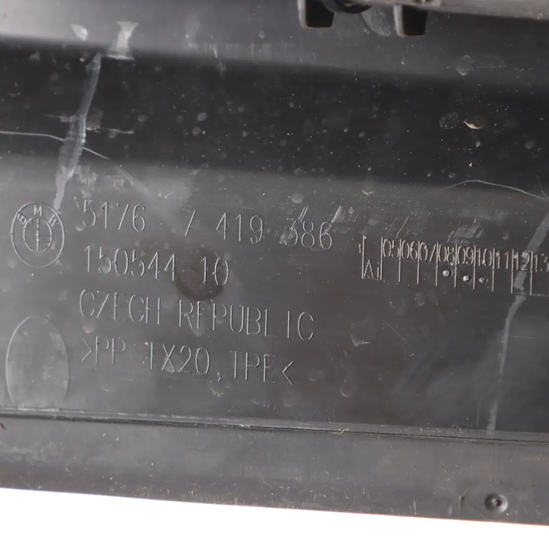 Seal Engine Bonnet Hood Gasket Front Right O/S Panel Rubber to BMW G20 with Part number 7419386 BMW G20 Seal Engine Bonnet Hood Gasket Front Right O/S Panel Rubber - SKU 7419386 - Part number 7419386