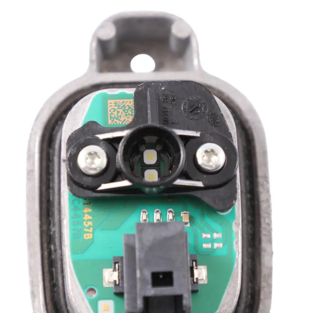 Módulo de faro delantero BMW F20 F21 LCI Unidad de control LED para con número de pieza 7428425 Módulo de faro delantero BMW F20 F21 LCI Unidad de control LED - SKU 7428425-3 - Número de pieza 7428425