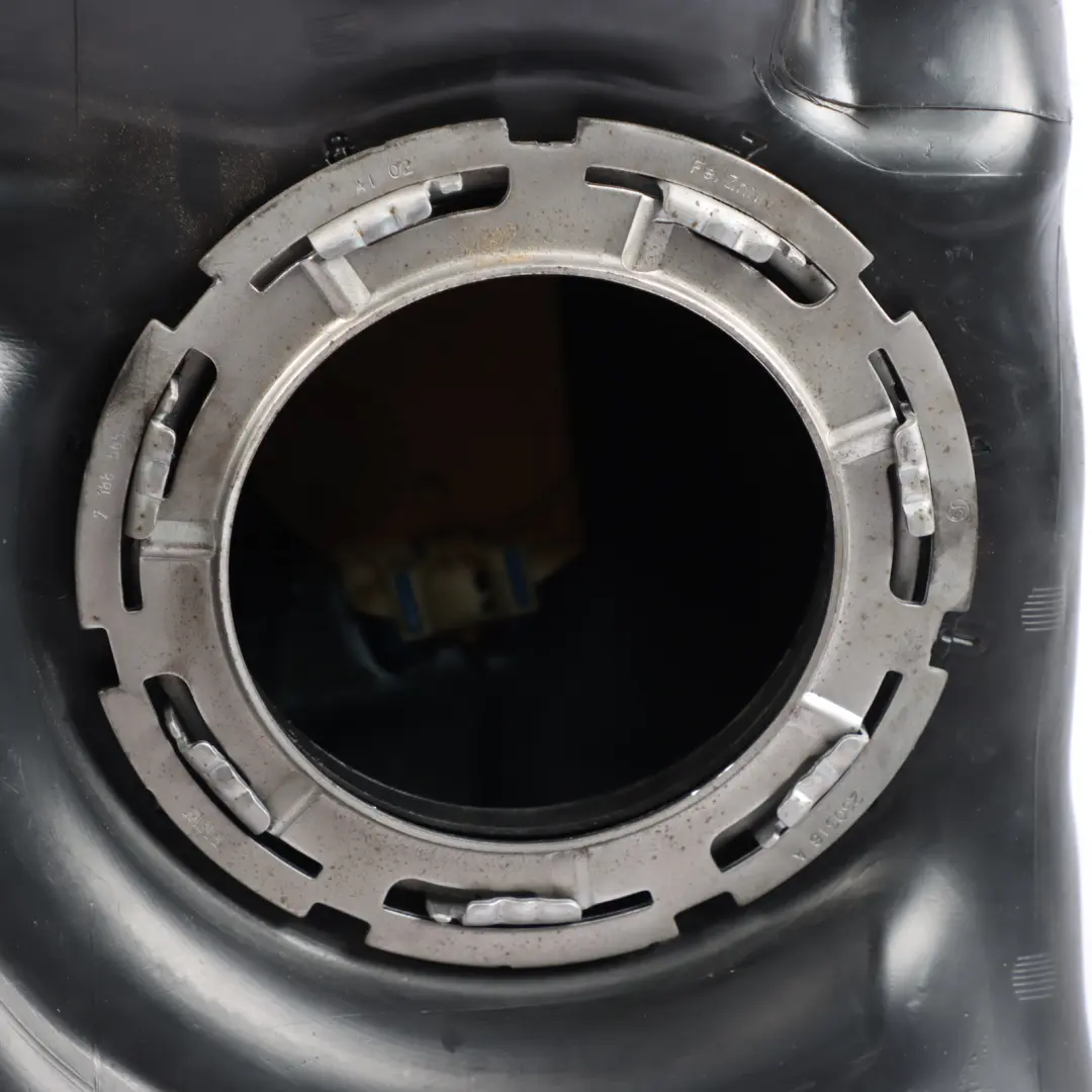 Bare Fuel Tank Reservoir Diesel to Fuel Tank BMW G30 G31 with Part number 7465279 Fuel Tank BMW G30 G31 Bare Fuel Tank Reservoir Diesel - SKU 7465279-1 - Part number 7465279