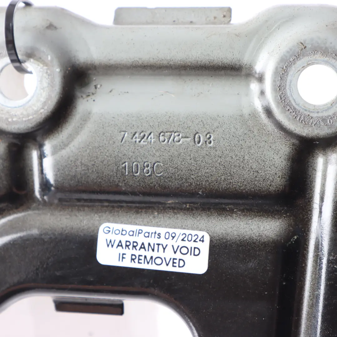 Side Panel Bracket Holder Front Left N/S Black Sapphire Metallic 475 to BMW X3 G01 with Part number 7475804 BMW X3 G01 Side Panel Bracket Holder Front Left N/S Black Sapphire Metallic 475 - SKU 7475804-BS - Part number 7475804