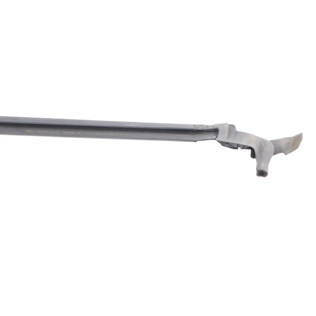 BMW F44 Listwa Uszczelka Drzwi Prawy Przód - SKU 7483104 - Numer Części 7483104