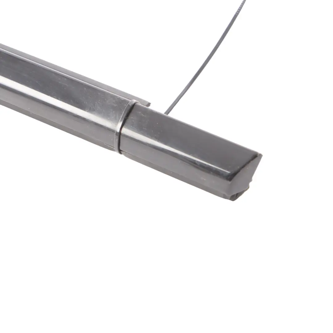 Bande d'habillage vitre Porte Arrière Gauche pour BMW F44 Shadow Line à propos du numéro de pièce 7483139 BMW F44 Shadow Line Bande d'habillage vitre Porte Arrière Gauche - SKU 7483139 - Numéro de pièce 7483139