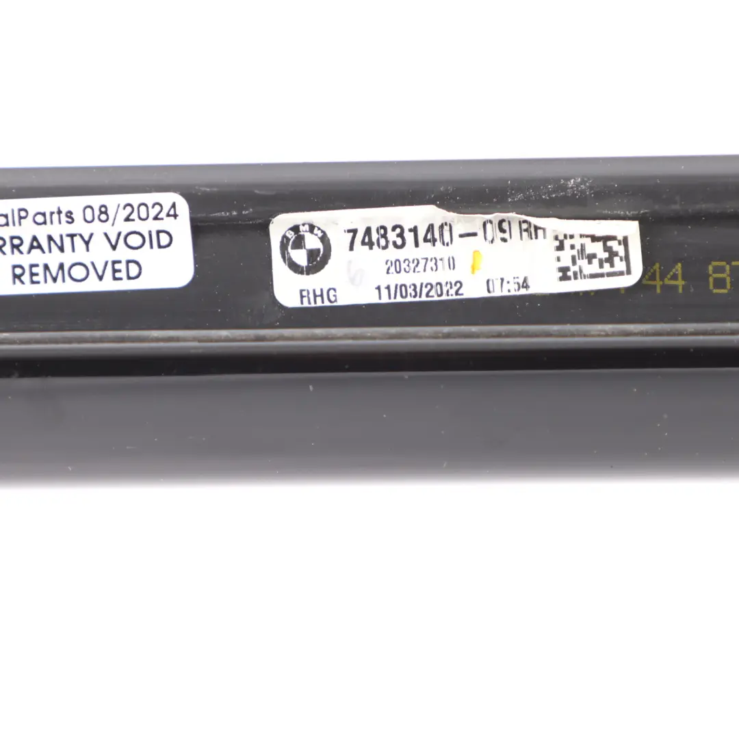Listwa Uszczelka Szyby Prawy Tył do BMW F44 o numerze 7483140 BMW F44 Listwa Uszczelka Szyby Prawy Tył - SKU 7483140 - Numer Części 7483140