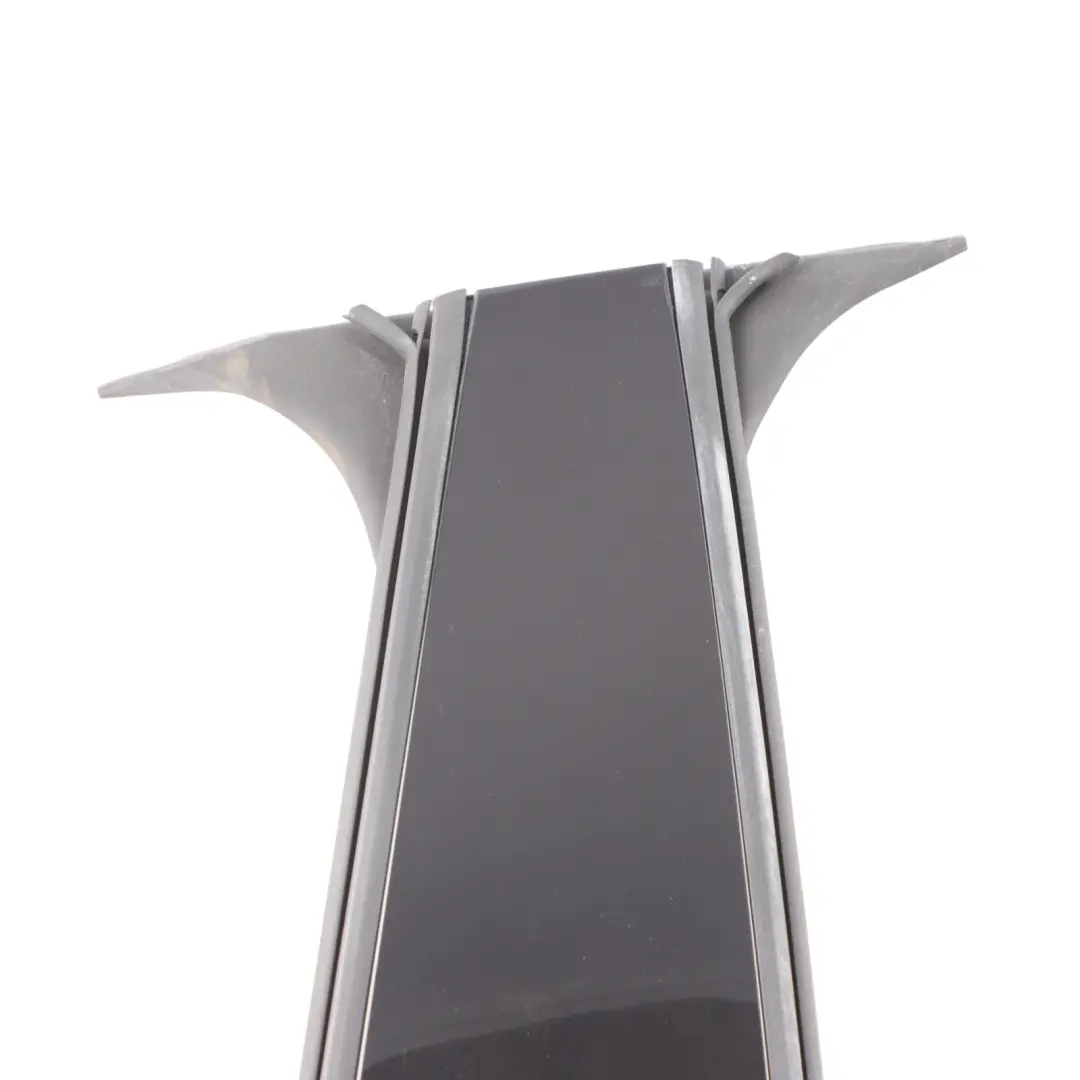 Couvercle de garniture de montant B de porte avant gauche pour BMW F44 à propos du numéro de pièce 7483187 BMW F44 Couvercle de garniture de montant B de porte avant gauche - SKU 7483187 - Numéro de pièce 7483187