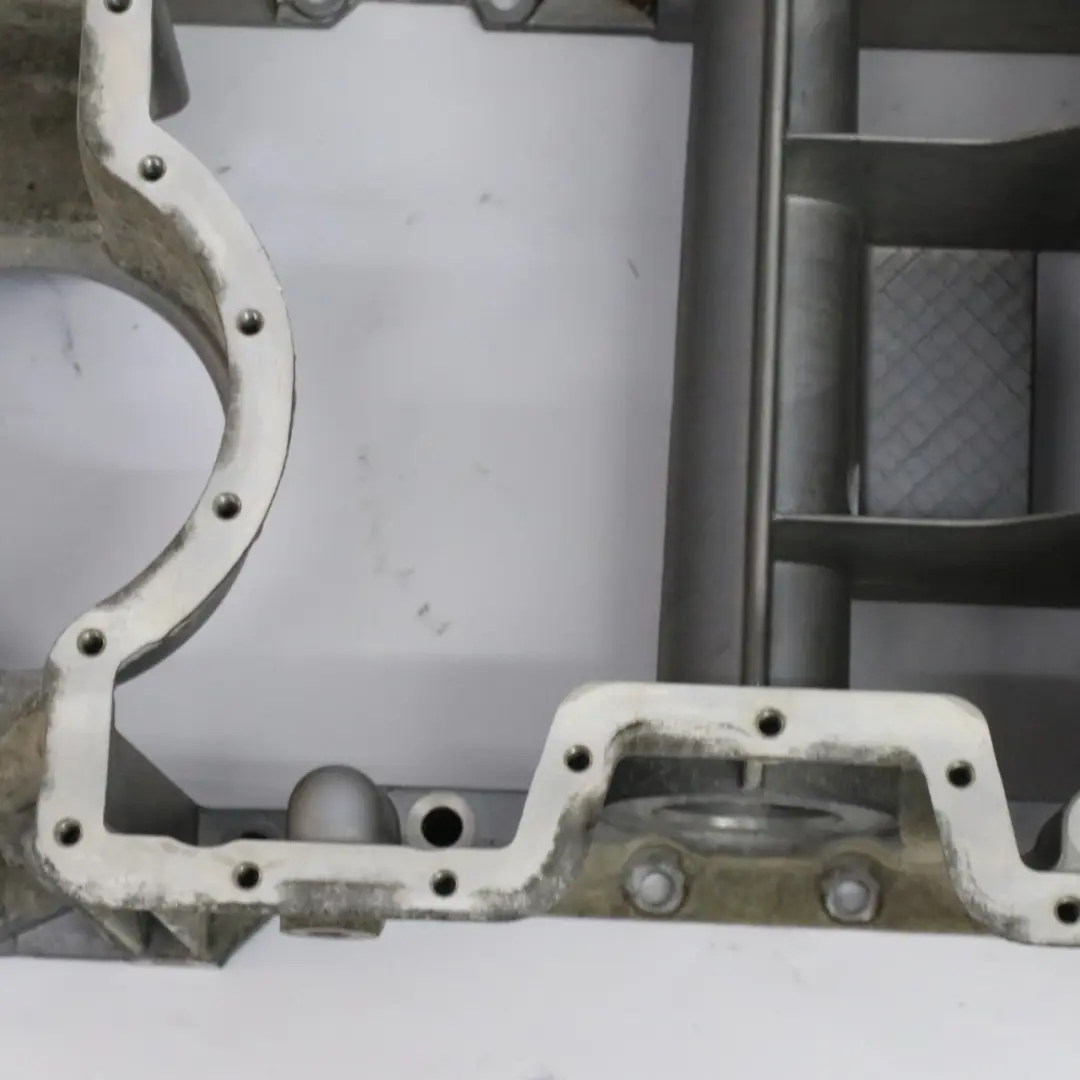 4.4i 4.6is M62 Partie supérieure du carter d'huile moteur pour BMW X5 E53 à propos du numéro de pièce 7539009 BMW X5 E53 4.4i 4.6is M62 Partie supérieure du carter d'huile moteur - SKU 7539009 - Numéro de pièce 7539009