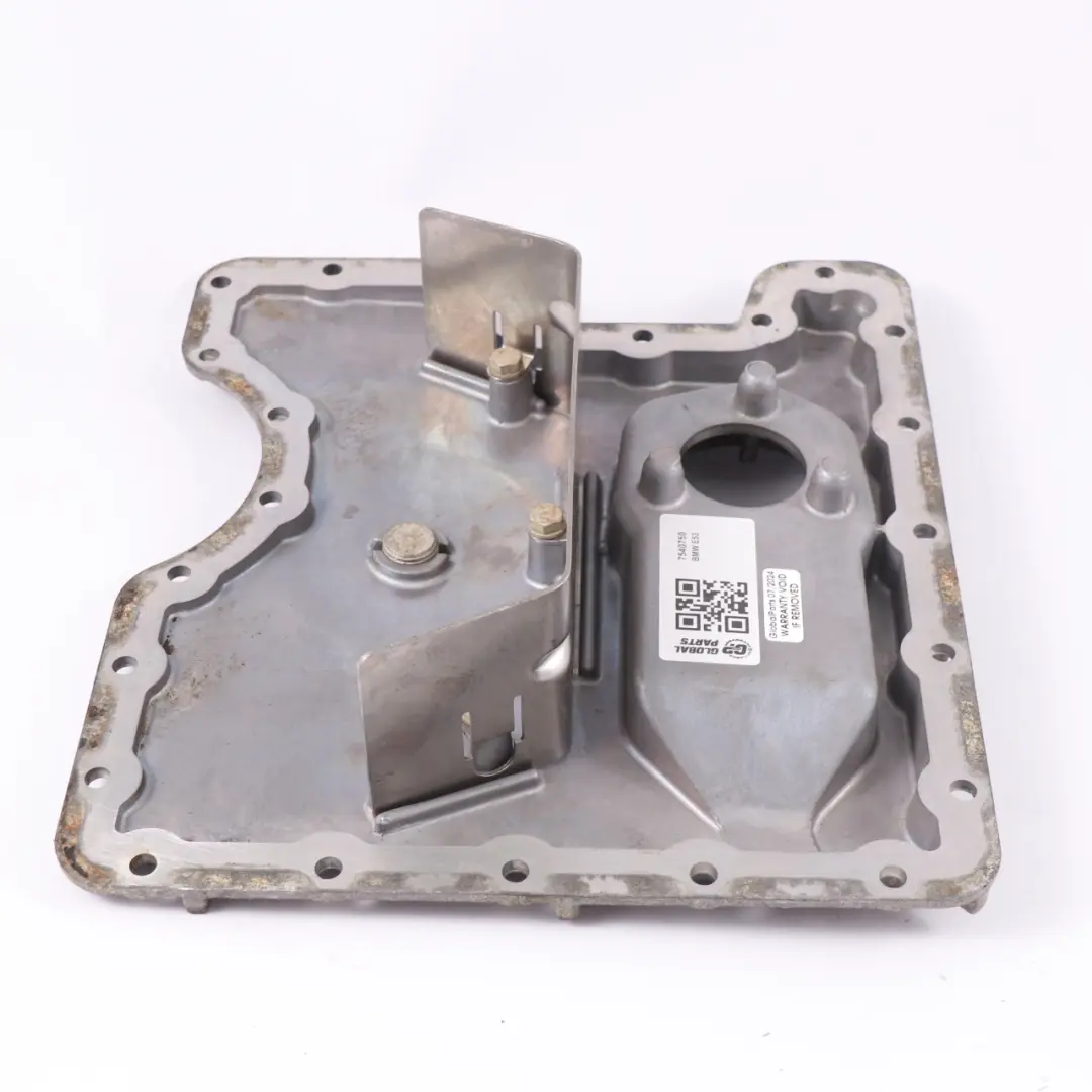 N62 Dolna miska olejowa Silnika do BMW X5 E53 o numerze 7540750 BMW X5 E53 N62 Dolna miska olejowa Silnika - SKU 7540750 - Numer Części 7540750