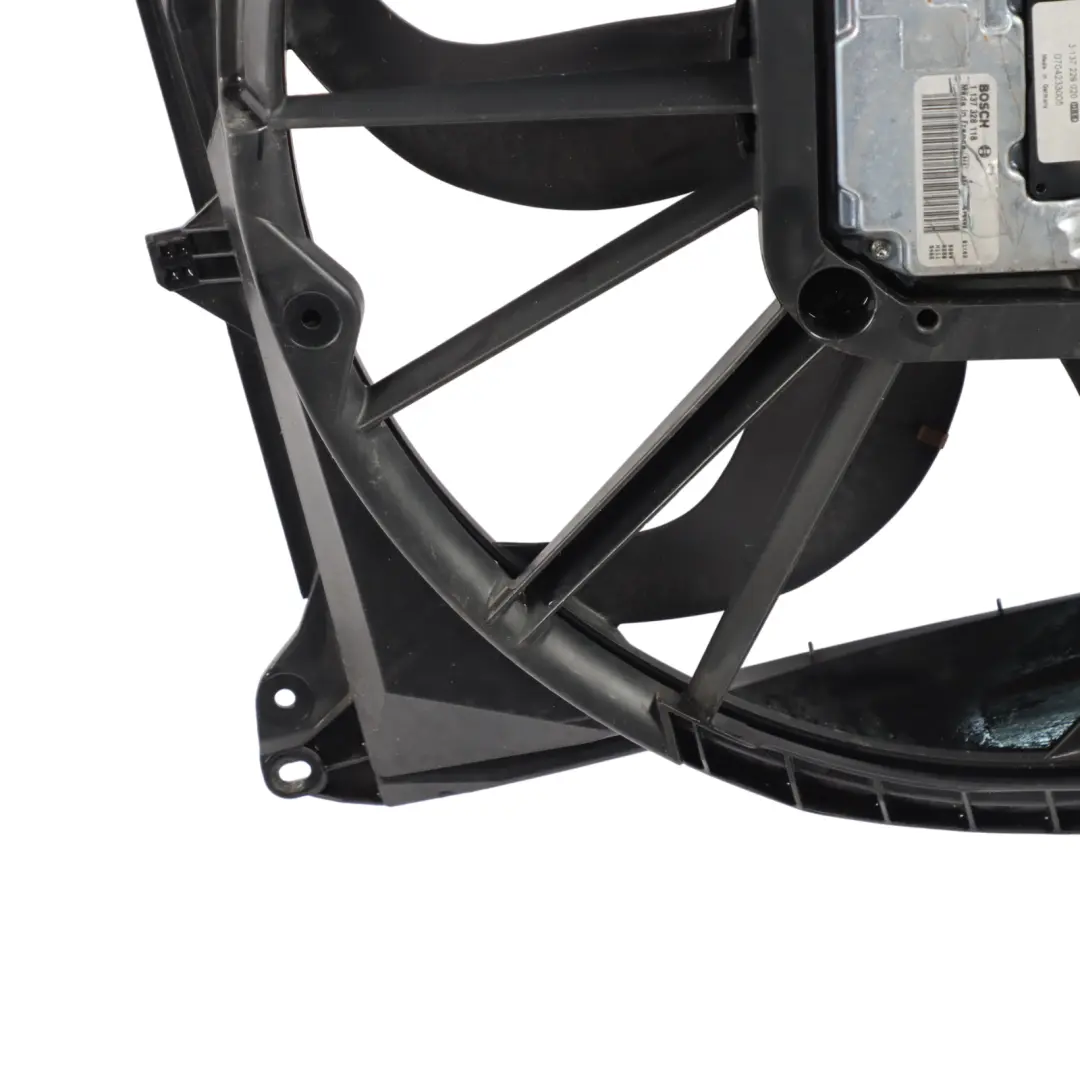 Ventilateur Moteur BMW E90 E91 E92 LCI Radiateur Refroidissement 7561712  - SKU 7545366 - Numéro de pièce 7545366