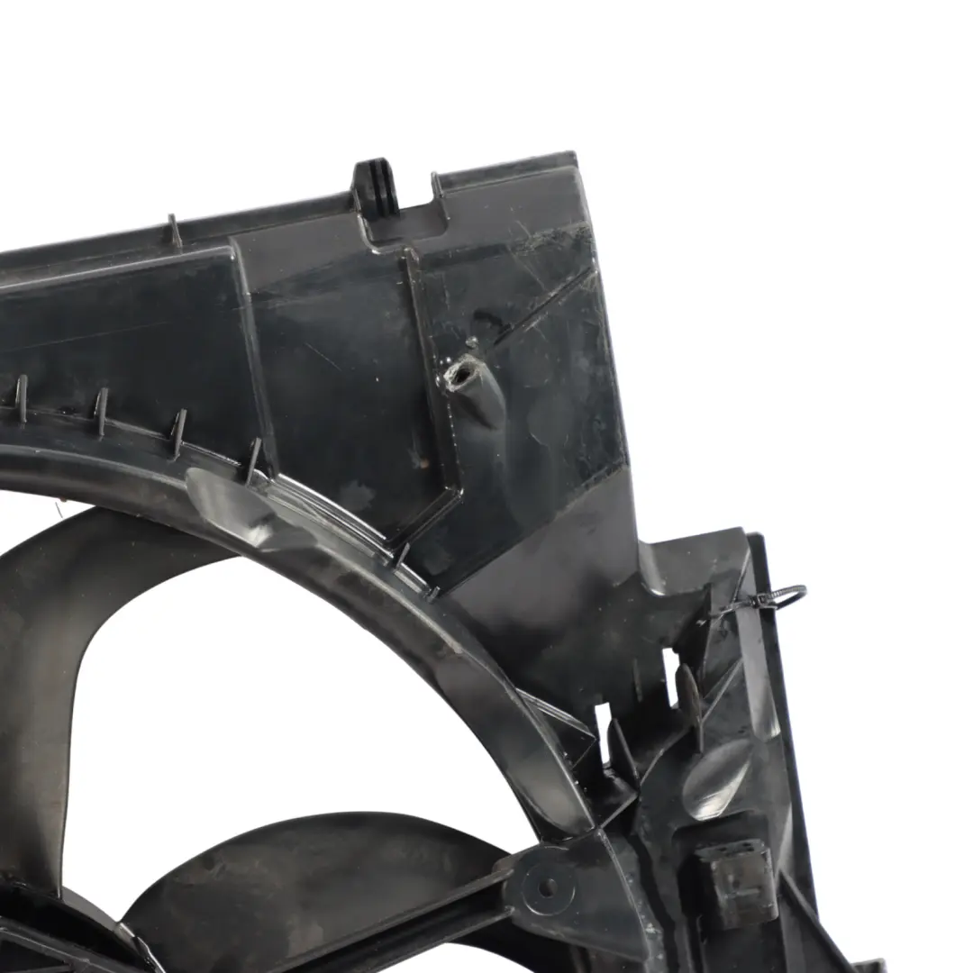 Engine Fan BMW E90 E91 E92 LCI Cooling Radiator 7561712 - SKU 7545366 - Part number 7545366