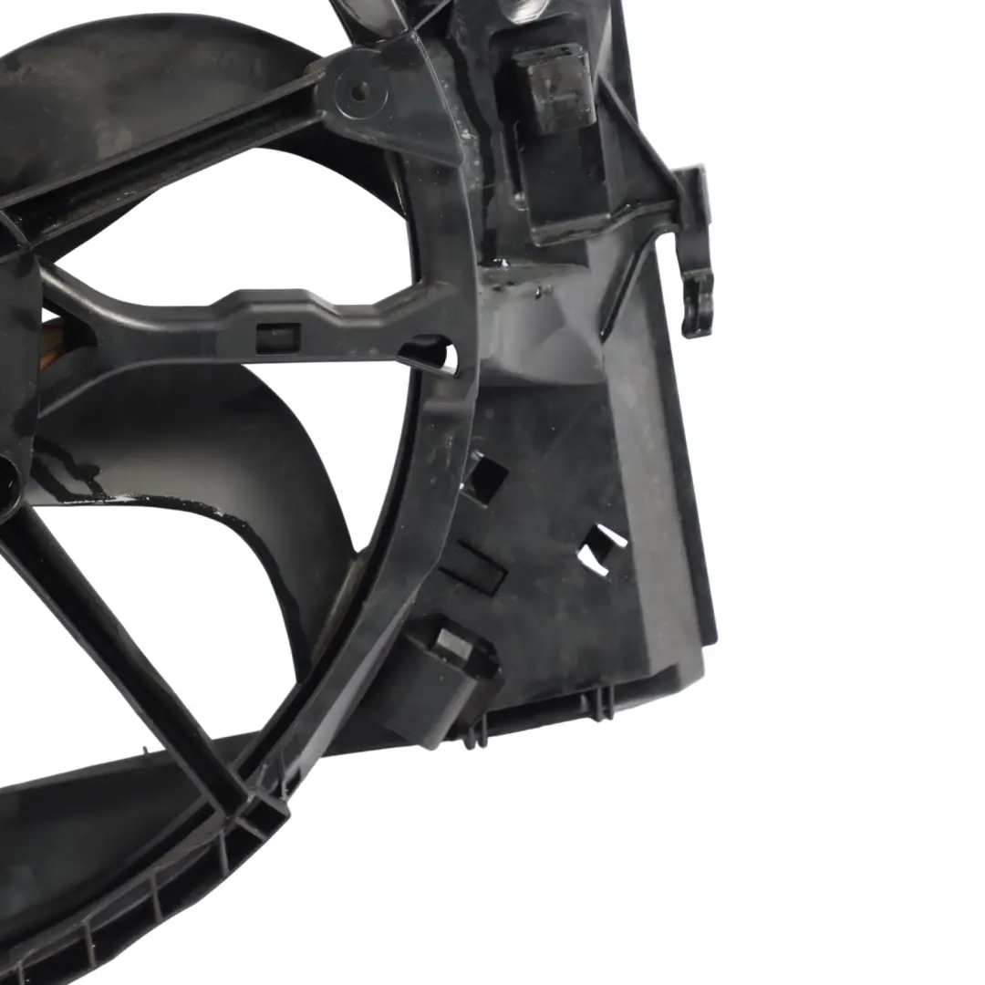 Ventilador Motor BMW E90 E91 E92 LCI Refrigeración Radiador 7561712 para con número de pieza 7545366 Ventilador Motor BMW E90 E91 E92 LCI Refrigeración Radiador 7561712 - SKU 7545366 - Número de pieza 7545366