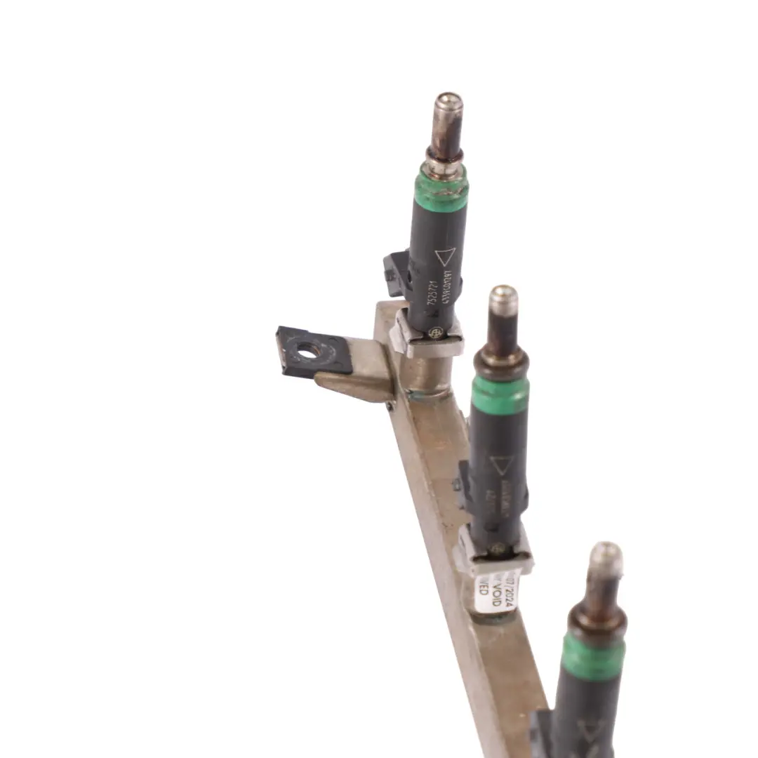 4.4i N62 Injecteurs d'essence d'injection Ligne tuyauterie pour BMW X5 E53 à propos du numéro de pièce 7558198 BMW X5 E53 4.4i N62 Injecteurs d'essence d'injection Ligne tuyauterie - SKU 7558198 - Numéro de pièce 7558198