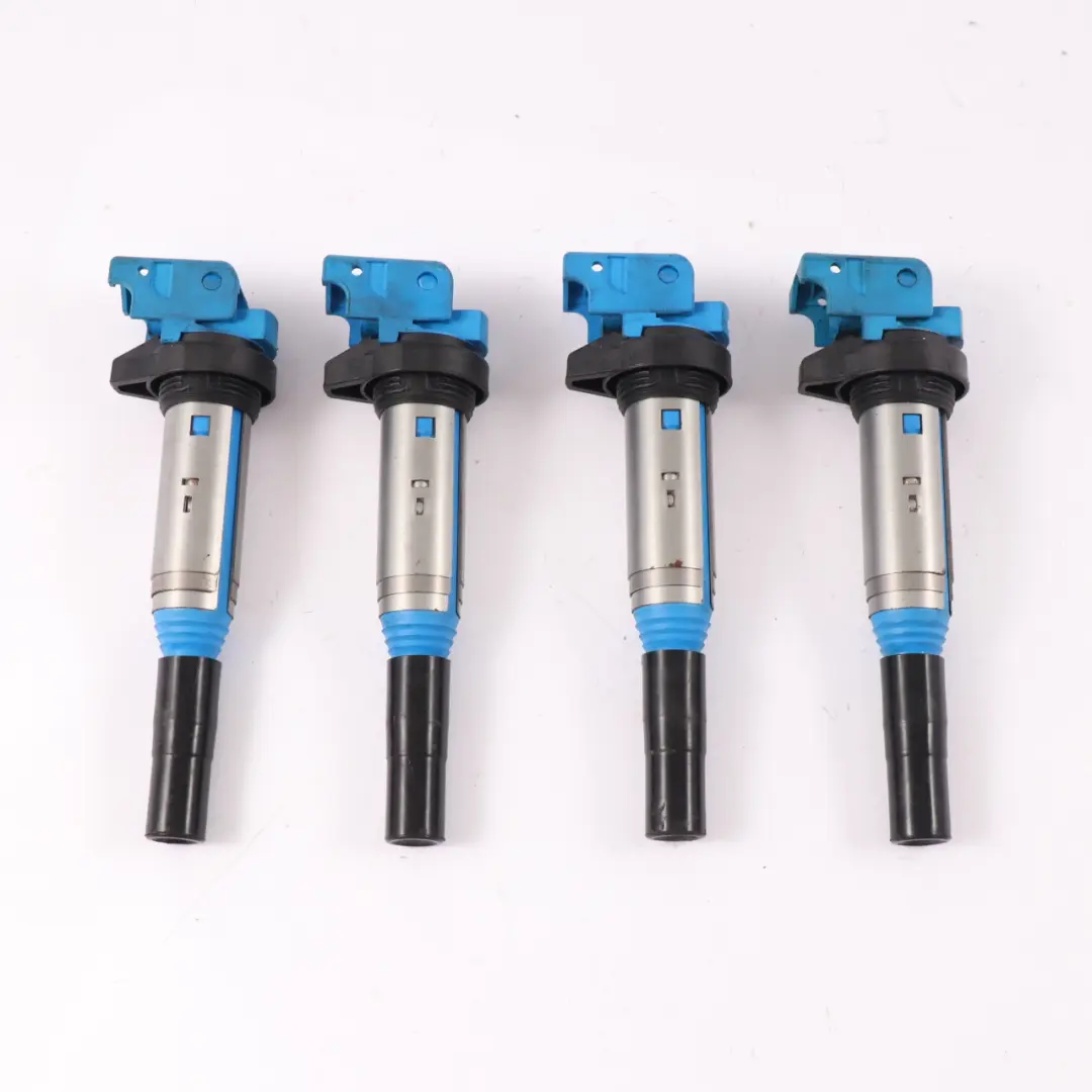 4x Set di bobine accensione Benchmark per BMW F20 F21 F30 LCI Mini R55 R56 LCI con numero di parte 7575010 BMW F20 F21 F30 LCI Mini R55 R56 LCI 4x Set di bobine accensione Benchmark - SKU 7575010-2 - Numero di parte 7575010