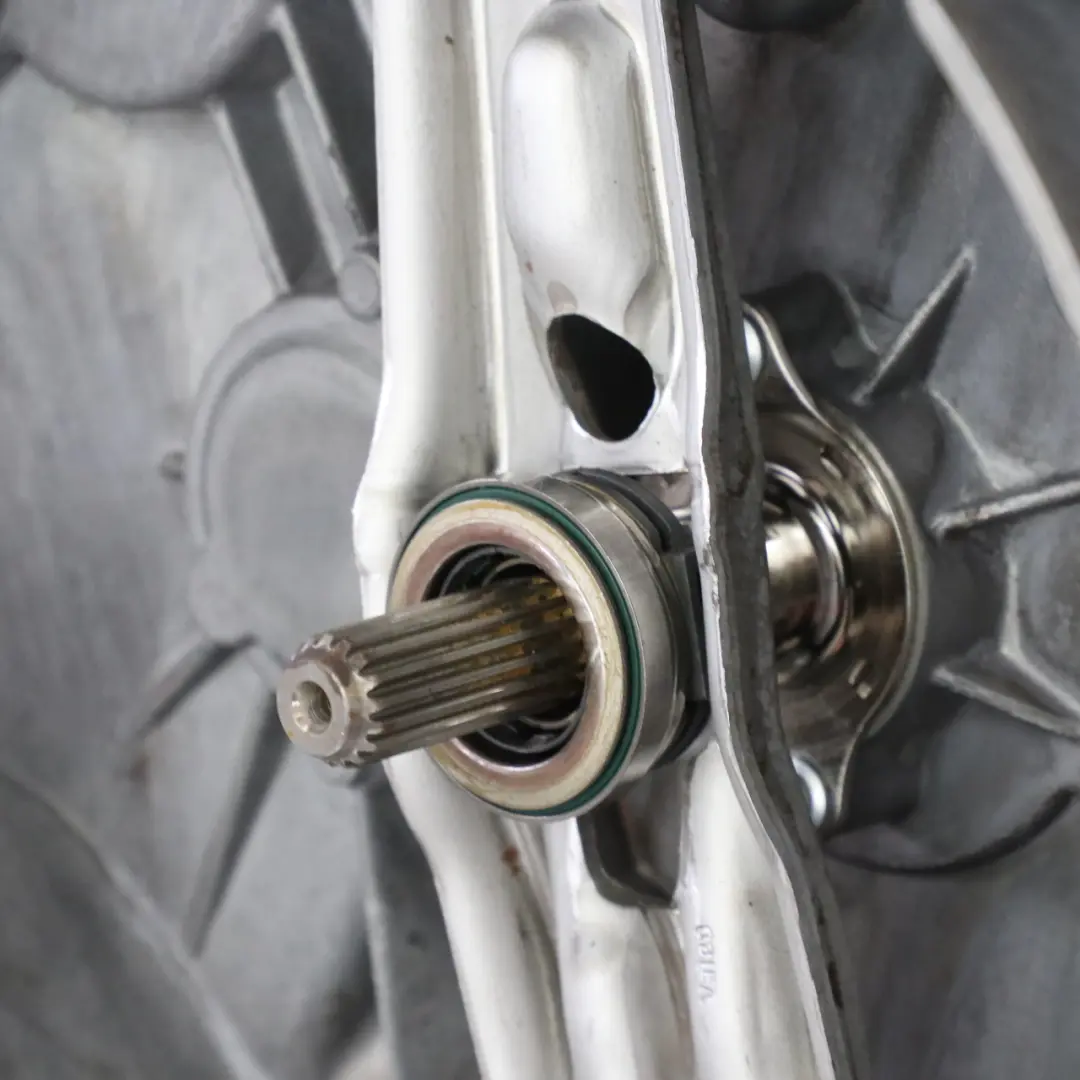 Gearbox GS6-55BG-ADO to Mini Cooper One R55 R56 R57 R60 Manual 6 Speed with Part number 7595840 Mini Cooper One R55 R56 R57 R60 Manual 6 Speed Gearbox GS6-55BG-ADO - SKU 7595840 - Part number 7595840